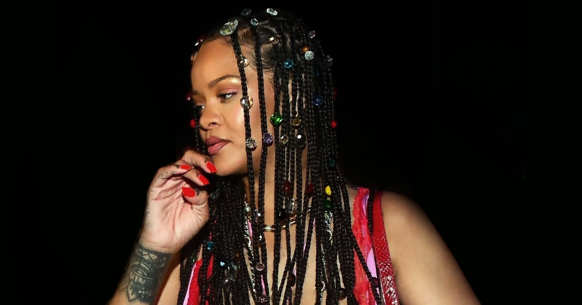 Rihanna’s Box Braid Charms Have Me Running to the Beauty Supply Store
